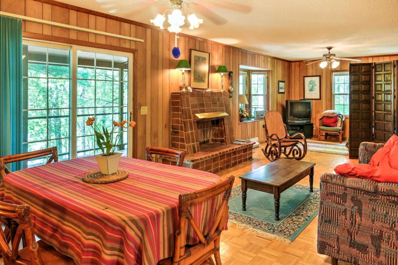 Lakefront Mountain Rest Cottage With Gas Fireplace! Walhalla Bagian luar foto