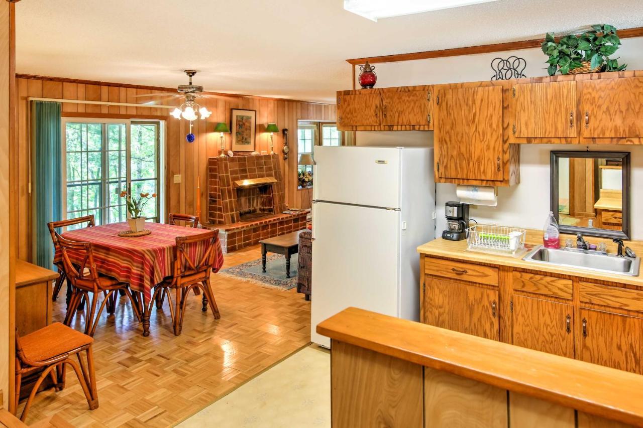Lakefront Mountain Rest Cottage With Gas Fireplace! Walhalla Bagian luar foto